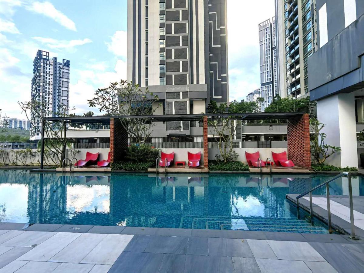 Citizen Premium - Old Klang Road