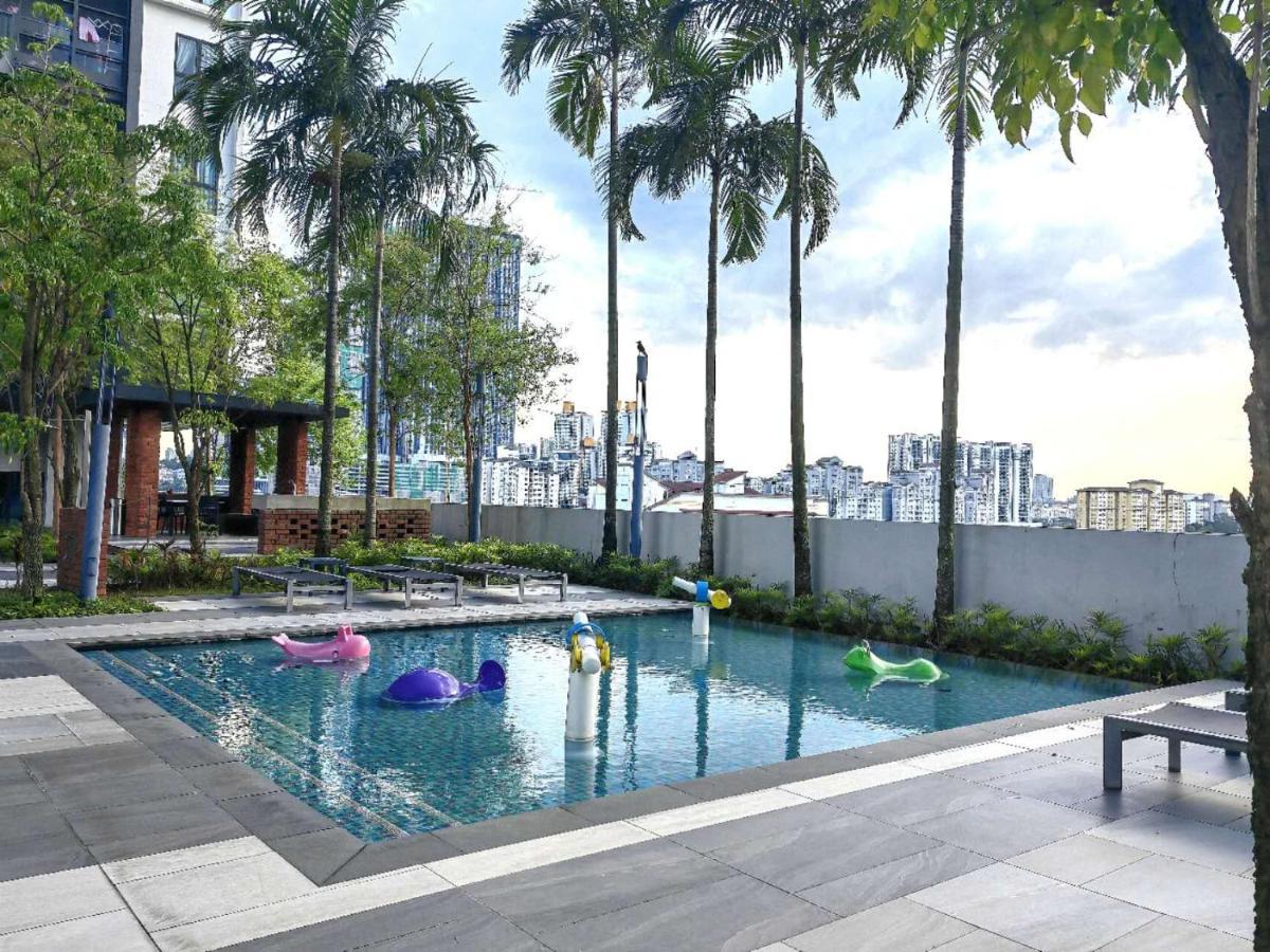 Citizen Premium - Old Klang Road *
