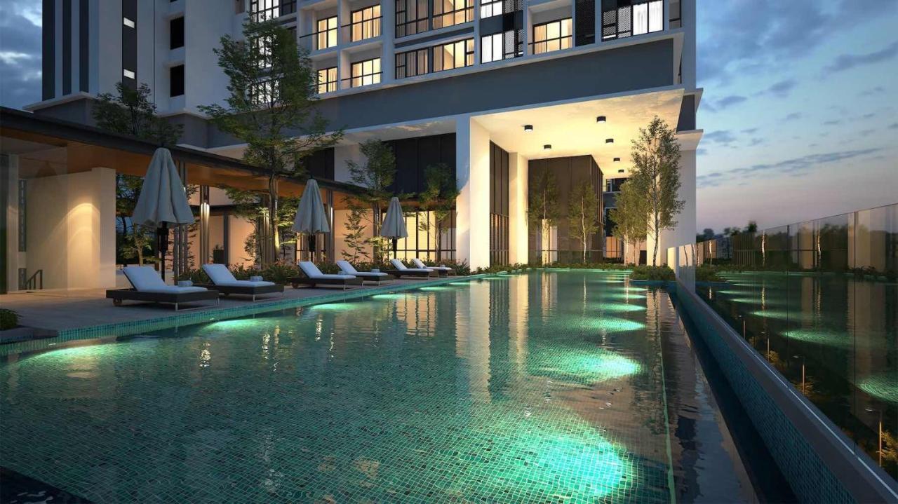 Citizen Premium - Old Klang Road