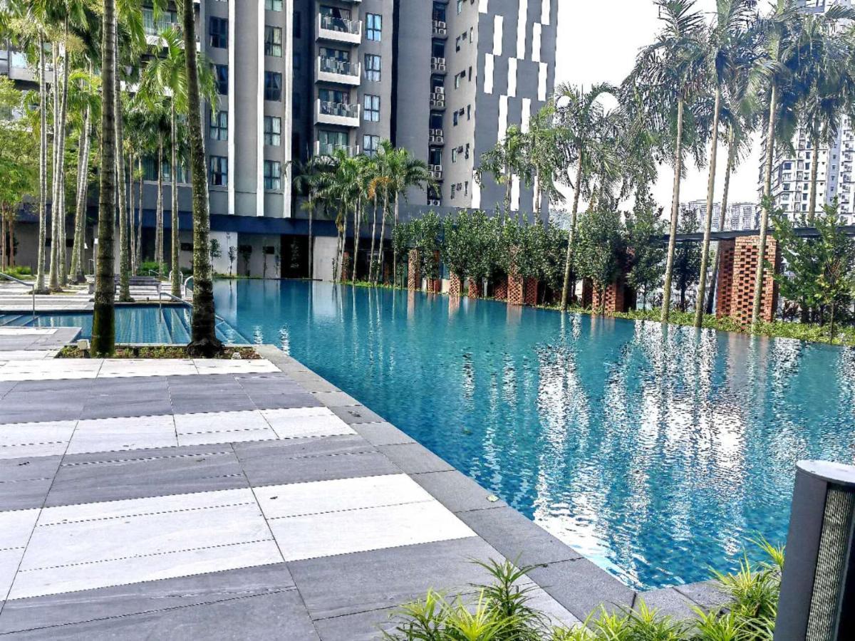 Citizen Premium - Old Klang Road *